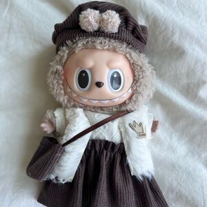 POP MART LABUBU OUTFIT - 5 piece set (DOLL NOT INCLUDED)